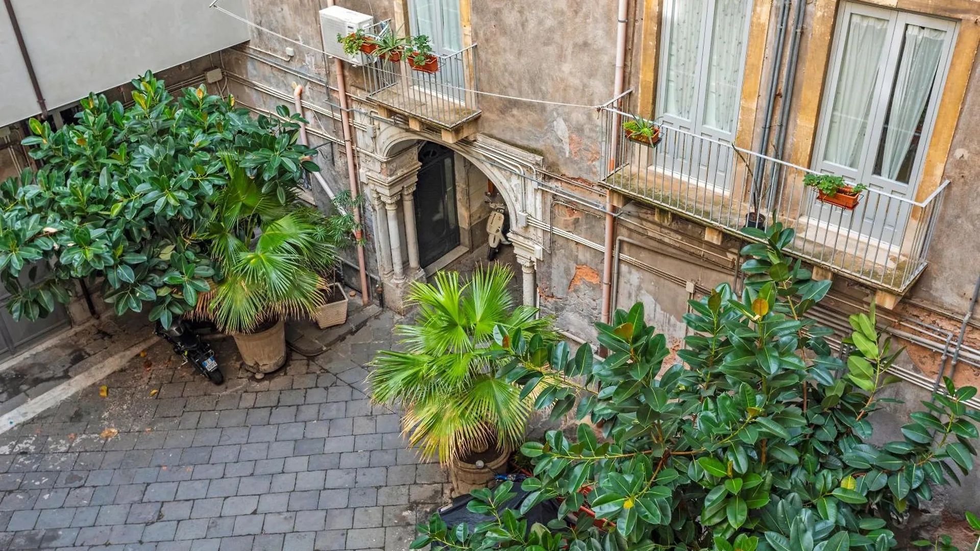 Orlando E Angelica By Tabula House Hotel Catania Italy